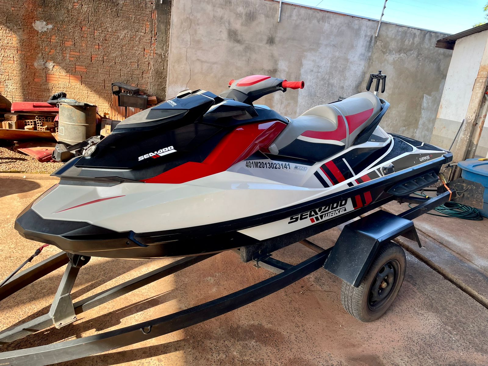 Jet Ski Sea Doo Wake pro 2013